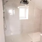 Jacuzzi Prive, Retro-projecteur & Jardin * Saint-Yzan-de-Soudiac
