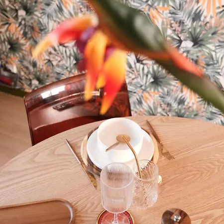 Jungle Avec Jacuzzi Prive & Retro-projecteur