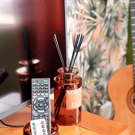 Дом отдыха Jungle Avec Jacuzzi Prive & Retro-projecteur