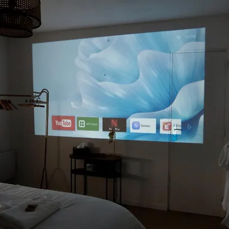 Дом отдыха Jungle Avec Jacuzzi Prive & Retro-projecteur