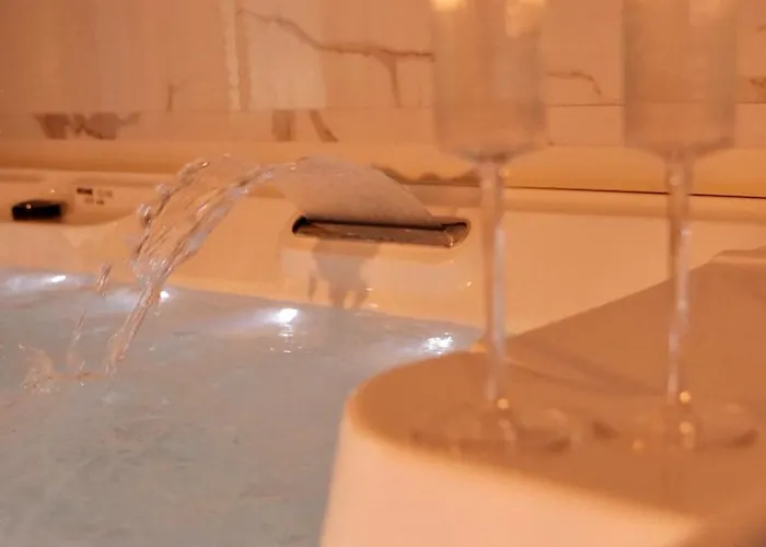 Hébergement de vacances Jungle Avec Jacuzzi Privé Saint-Yzan-de-Soudiac