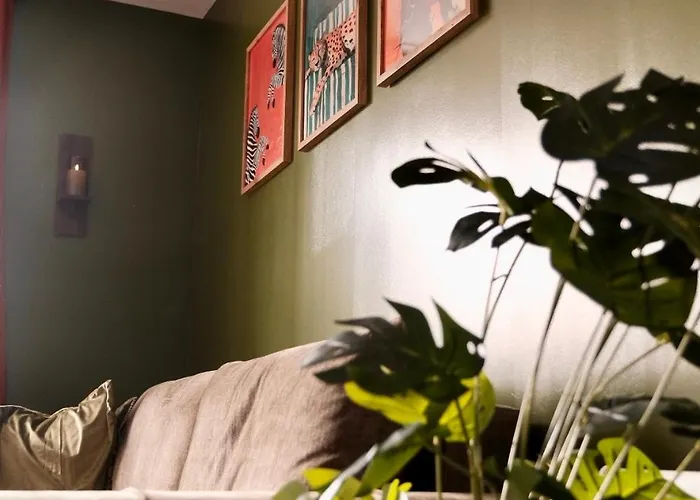 Hébergement de vacances Jungle Avec Jacuzzi Privé Saint-Yzan-de-Soudiac