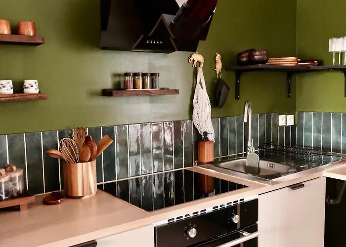 Jungle Avec Jacuzzi Privé Saint-Yzan-de-Soudiac