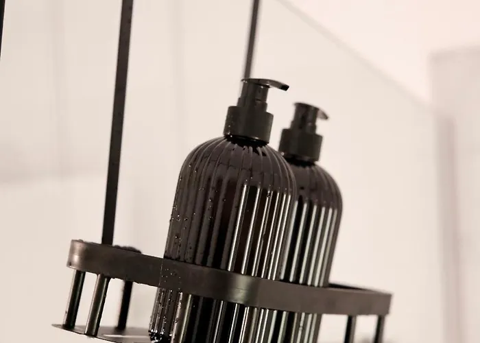 Jungle Avec Jacuzzi Privé Saint-Yzan-de-Soudiac