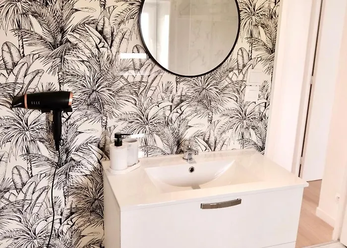 Jungle Avec Jacuzzi Privé Hébergement de vacances Saint-Yzan-de-Soudiac